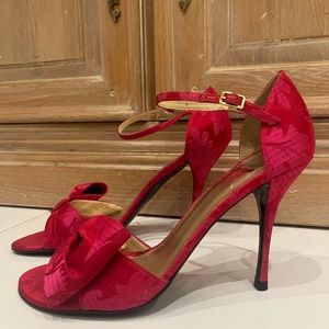 Unworn Stuart Weitzman Fire Fiore Jacquard Heels